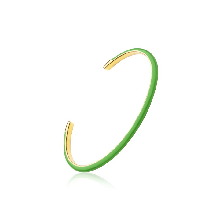 Enamel cuff green (Kulta) ryhmässä Rannekorut / Rannerenkaat @ SCANDINAVIAN JEWELRY DESIGN (B2205GPEG-OS)